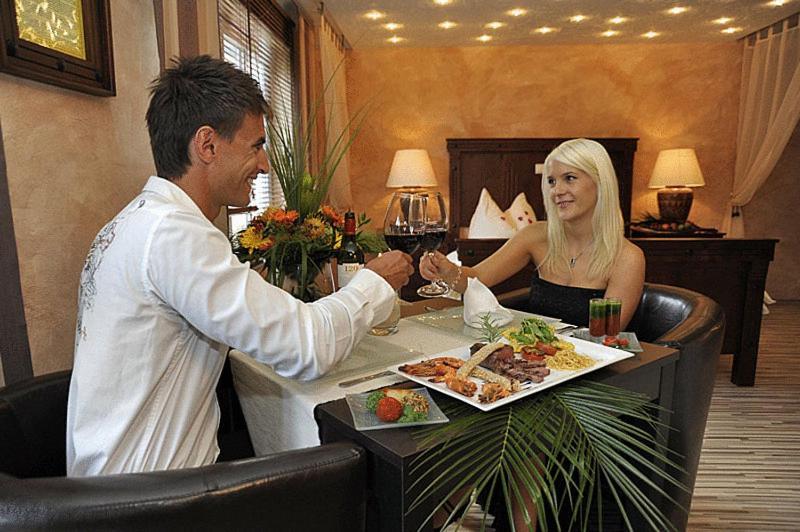 "Das Schlafzimmer" Erlebnis & Boutiquehotel - Ehemals Hacienda Mexicana Spittal an der Drau Phòng bức ảnh